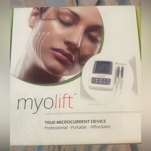 BNIB Myolift mini professional microcurrent 7e wellness